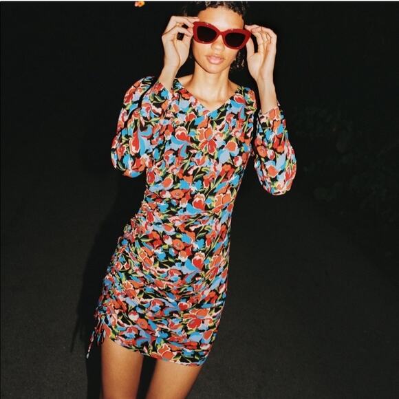 Zara Red & Blue Floral Ruched Dress NEW - Picture 2 of 5